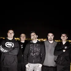 TRY - The Revolution Years सुनें, म्यूज़िक वीडियो देखें, बायो पढ़ें, दौरे की तारीखें और बहुत कुछ देखें!