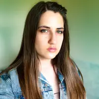 Ouça undefined, assista a videoclipes, leia a biografia, veja as datas das turnês e mais!