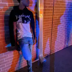 收听 LuhhKid、观看音乐视频、阅读小传、查看巡演日期等 ！