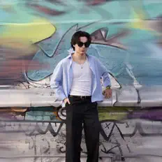 Ouve Quida, vê vídeos de música, lê a biografia, vê as datas da digressão e muito mais!