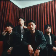 Ακούστε περιεχόμενο από Filmland, παρακολουθήστε μουσικά βίντεο, διαβάστε το βιογραφικό, δείτε ημερομηνίες περιοδείας, και πολλά ακόμη!