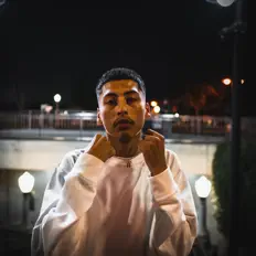 Escucha a Zeek, mira videos musicales, lee su biografía, consulta las fechas de las gira y más.