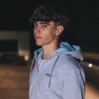 undefined सुनें, म्यूज़िक वीडियो देखें, बायो पढ़ें, दौरे की तारीखें और बहुत कुछ देखें!