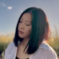 Écoutez undefined, regardez des vidéoclips, lisez la biographie, consultez les dates de tournée et plus encore !