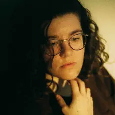 Levi Boonを聴いたり、ミュージックビデオを鑑賞したり、経歴やツアー日程などを確認したりしましょう！