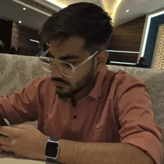 Posłuchaj wykonawcy Dev-G, obejrzyj teledyski, przeczytaj biografię, zobacz daty tras koncertowych i nie tylko!