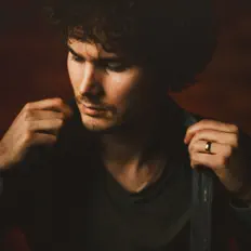 Dengarkan Matt Macleod, tonton video musik, baca bio, lihat tanggal tur & lainnya!