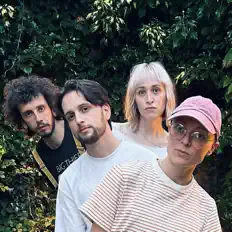 WHAT? NAH dinle, müzik videolarını izle, biyografisini oku, tur tarihlerini ve daha fazlasını gör!