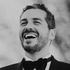 Ouça Micky Gabay, assista a videoclipes, leia a biografia, veja as datas das turnês e mais!