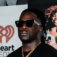 Rrose Rromeを聴いたり、ミュージックビデオを鑑賞したり、経歴やツアー日程などを確認したりしましょう！