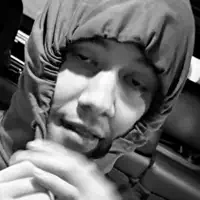 Luister naar undefined, bekijk muziekvideo's, lees de bio, bekijk de tourdata, en meer!