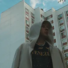 Ливи을(를) 듣고, 뮤직 비디오를 보고, 약력을 읽고, 투어 일정 등을 확인하세요!