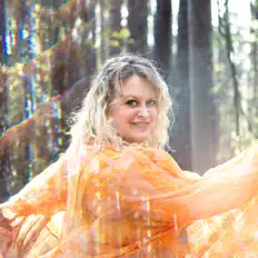 Ouça Jenny Baird, assista a videoclipes, leia a biografia, veja as datas das turnês e mais!
