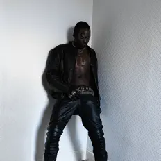 收听 PRETTYBOI KENNY、观看音乐视频、阅读小传、查看巡演日期等 ！