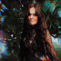Escucha a undefined, mira videos musicales, lee su biografía, consulta las fechas de las gira y más.