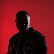 Hör dir Mr JazziQ an, schau dir Musikvideos an, lies die Biografie, finde Tourdaten und mehr!