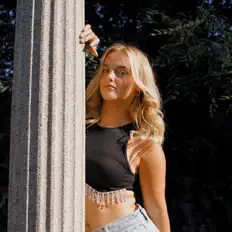 Poslechněte si interpreta Matilda Pratt, sledujte hudební videa, přečtěte si životopis, podívejte se na data turné a další informace.