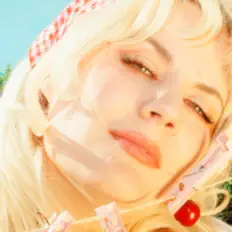 Listen to Maja Francis, watch music videos, read bio, see tour dates & more!