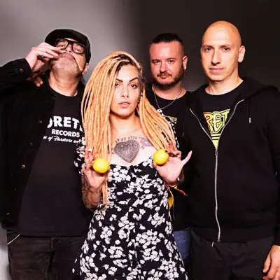 Listen to Svetlanas, watch music videos, read bio, see tour dates & more!