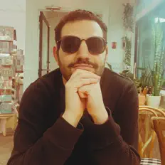 Mnemonic Adviceを聴いたり、ミュージックビデオを鑑賞したり、経歴やツアー日程などを確認したりしましょう！