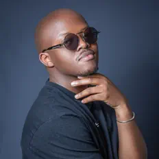 聆聽 Olothando Ndamase、觀看音樂影片、閱讀小傳、查看巡演日期等！
