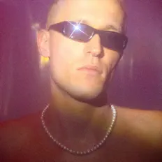 Ouve Karl Boëthius, vê vídeos de música, lê a biografia, vê as datas da digressão e muito mais!