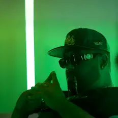 Listen to Notorio718, watch music videos, read bio, see tour dates & more!