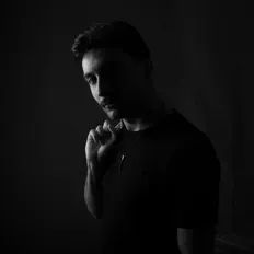 Ouve Hamza Music, vê vídeos de música, lê a biografia, vê as datas da digressão e muito mais!