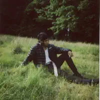 undefined सुनें, म्यूज़िक वीडियो देखें, बायो पढ़ें, दौरे की तारीखें और बहुत कुछ देखें!