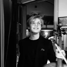 聆聽 Philipp Schupelius、觀看音樂影片、閱讀小傳、查看巡演日期等！