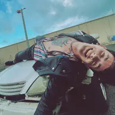 Ouça Vegz, assista a videoclipes, leia a biografia, veja as datas das turnês e mais!