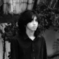 Ouve undefined, vê vídeos de música, lê a biografia, vê as datas da digressão e muito mais!