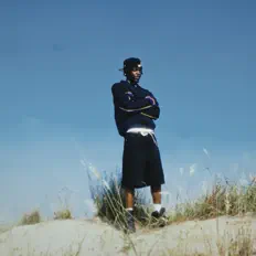 Ouve 1blak, vê vídeos de música, lê a biografia, vê as datas da digressão e muito mais!