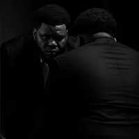 undefined: песни, клипы, биография, даты выступлений и многое другое.