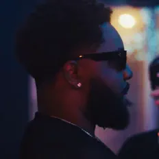 Escucha a SHVWN, mira videos musicales, lee su biografía, consulta las fechas de las gira y más.