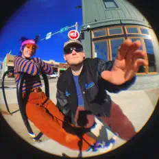 Listen to Peachy Beaches, watch music videos, read bio, see tour dates & more!