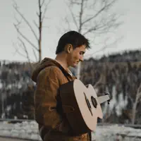 Ouve undefined, vê vídeos de música, lê a biografia, vê as datas da digressão e muito mais!