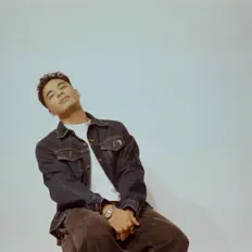 Écoutez Zachary Cole, regardez des vidéoclips, lisez la biographie, consultez les dates de tournée et plus encore !