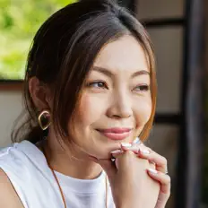 Musique Chinoiseを聴いたり、ミュージックビデオを鑑賞したり、経歴やツアー日程などを確認したりしましょう！