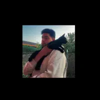 Hör dir undefined an, schau dir Musikvideos an, lies die Biografie, finde Tourdaten und mehr!