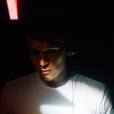Listen to Giaggi, watch music videos, read bio, see tour dates & more!