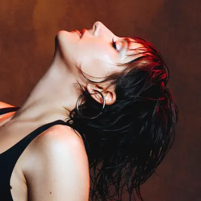 Listen to La Petite, watch music videos, read bio, see tour dates & more!