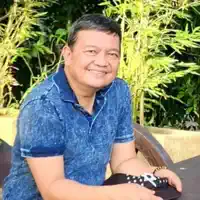 收听 undefined、观看音乐视频、阅读小传、查看巡演日期等 ！