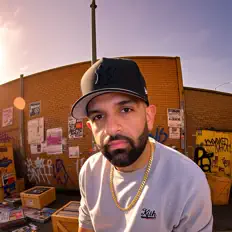 Ascolta DJ React, guarda video musicali, leggi la biografia, vedi le date del tour & altro!