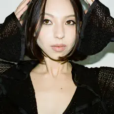 Lumia을(를) 듣고, 뮤직 비디오를 보고, 약력을 읽고, 투어 일정 등을 확인하세요!