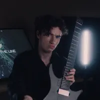 Ouça undefined, assista a videoclipes, leia a biografia, veja as datas das turnês e mais!