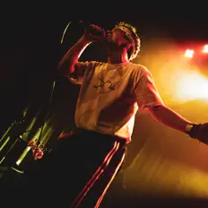 Escucha a Coevisto, mira vídeos musicales, lee la biografía, consulta fechas de giras y mucho más.