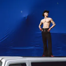 Ascolta WEAN, guarda video musicali, leggi la biografia, vedi le date del tour & altro!