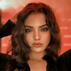 Ascolta Başak Ocaktan, guarda video musicali, leggi la biografia, vedi le date del tour & altro!