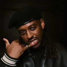Poslechněte si interpreta Oritsé Williams, sledujte hudební videa, přečtěte si životopis, podívejte se na data turné a další informace.